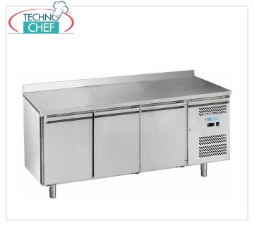 Forcold - Refrigerating Table, Temp.-18°/-22°C, 3 Doors and Backsplash, with Monobloc, Plug-in System, Class E, mod. M-GN3200BT-FC Freezer Freezer Table, 4 Doors and Backsplash, with Monobloc, Plug-in System, capacity 417 litres, temperature -18°/-22°C, Gastronorm 1/1, ventilated, ECOLOGICAL in Class E, Gas R290, V.230 /1, Kw.0,675, Weight 117 Kg, dim.mm.1795x700x950h
