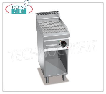 GAS FRY TOP with RIBBED PLATE in MULTIPAN, on OPEN CABINET, Mod.G7FR4M GAS FRY-TOP with RIBBED PLATE, BERTOS, MACROS 700 Line, MULTIPAN Series, 1 module on OPEN COMPARTMENT with COOKING ZONE mm 395x500, thermal power Kw.6,9, Weight 50 Kg, dim.mm.400x700x900h