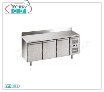 Forcold - Refrigerated Table 3 Doors with Upstand, lt. 417, Temp. -18 ° / -22 ° C, Mod.G-GN3200BT-FC 3 Door Freezer Freezer Table with Upstand, Professional, capacity lt. 417, temperature -18 ° / -22 ° C, Gastronorm 1/1, ventilated refrigeration, ECOLOGICAL in Class E, Gas R290, V.230 / 1, Kw.0,675 , Weight 124 Kg, dim.mm.1795x700x950h
