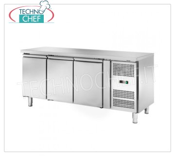 Refrigerator Table 3 Doors, Temp.-2°/+8°C, lt.339, Ventilated, Class C, mod.AKS3104TN 3 DOOR Refrigerated Counter Table, Professional, SNACK Line, Temp.-2°/+8°C, capacity 339 litres, ventilated refrigeration, ECOLOGICAL in Class C, Gas R290, V.230/1, Kw.0,23, Weight 108 Kg, dim.mm.1795x600x850h