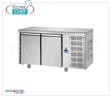 Refrigerated table 2 DOORS, capacity lt. 440, PASTRY, TECNODOM brand REFRIGERATED TABLE 2 DOORS, TECNODOM brand, capacity lt. 440, PASTRY, operating temperature 0 ° / + 10 ° C, Pastry Trays 600x400 mm, V.230 / 1, Kw.0,495, Weight 88 Kg, dim.mm. 1600x800x850h